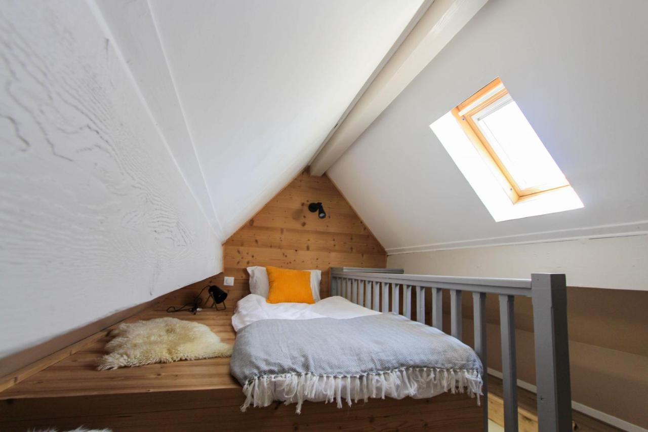 L'Etang De La Tourne Bed & Breakfast Les Marches ภายนอก รูปภาพ