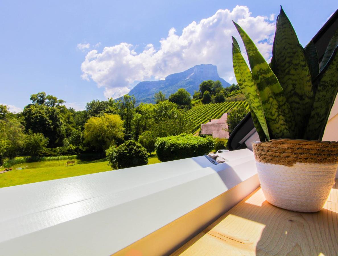 L'Etang De La Tourne Bed & Breakfast Les Marches ภายนอก รูปภาพ