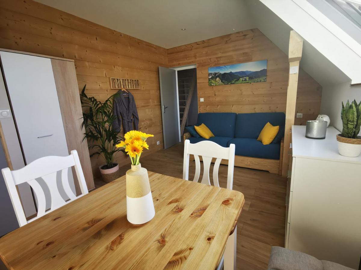 L'Etang De La Tourne Bed & Breakfast Les Marches ภายนอก รูปภาพ
