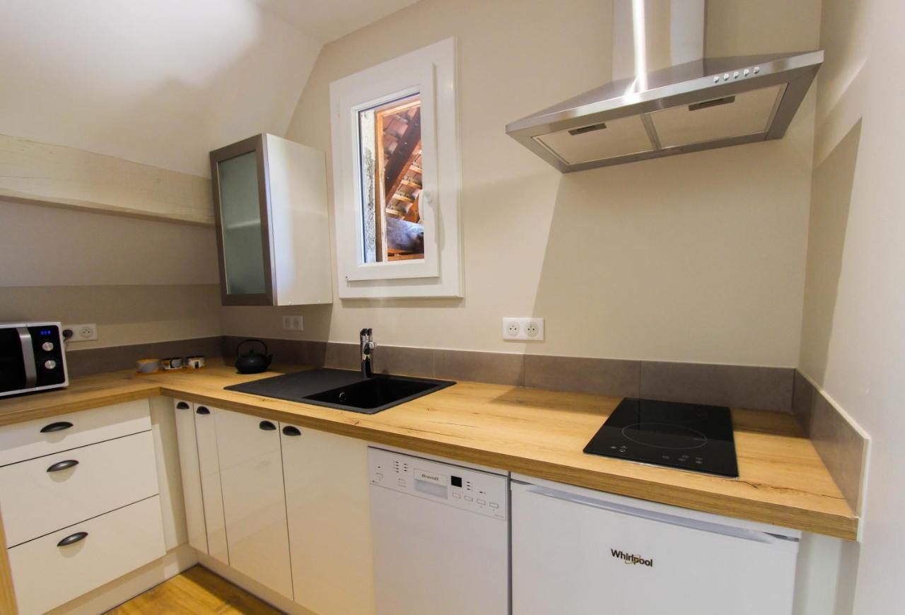L'Etang De La Tourne Bed & Breakfast Les Marches ภายนอก รูปภาพ