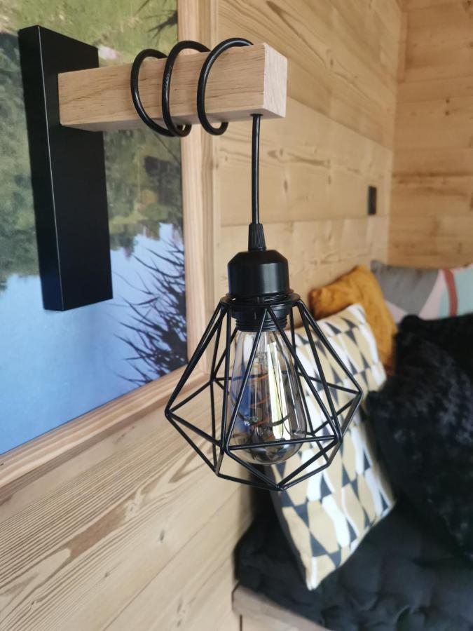 L'Etang De La Tourne Bed & Breakfast Les Marches ภายนอก รูปภาพ