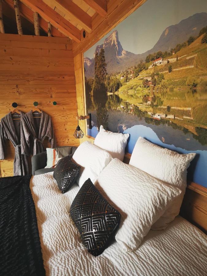 L'Etang De La Tourne Bed & Breakfast Les Marches ภายนอก รูปภาพ